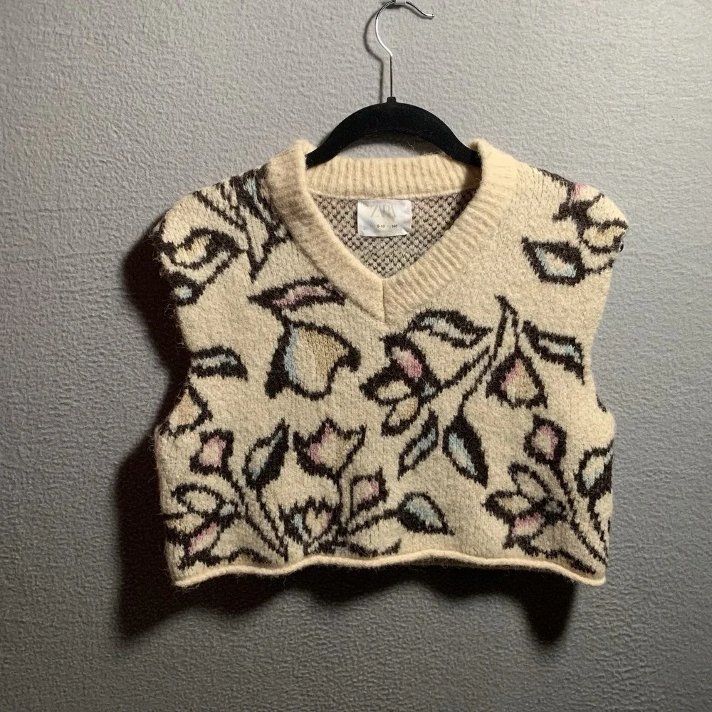 Zara Girls Sweater Vest Size 9/10 Pastel Floral Soft Cozy Layering Vest - Picture 1 of 8